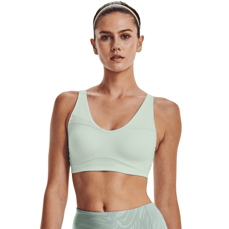 Top-under-armour-para-mujer-Ua-Smartform-Evolution-Mid-para-entrenamiento-color-morado.-Frente-Sobre-Modelo