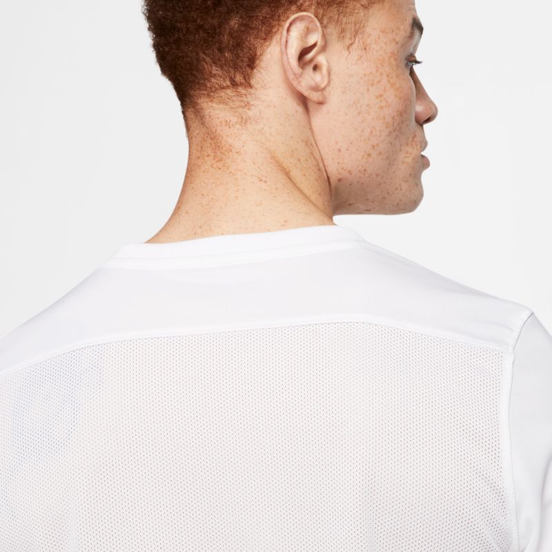 Camiseta-Manga-Corta-nike-para-hombre-M-Nk-Df-Park-Vii-Jsy-Ss-para-futbol-color-blanco.-Detalle-Sobre-Modelo-1