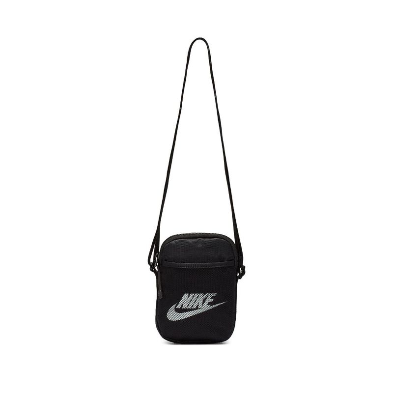 Bolso-nike-para-hombre-Nk-Heritage-S-Crossbody-para-moda-color-negro.-Frente-Sin-Modelo