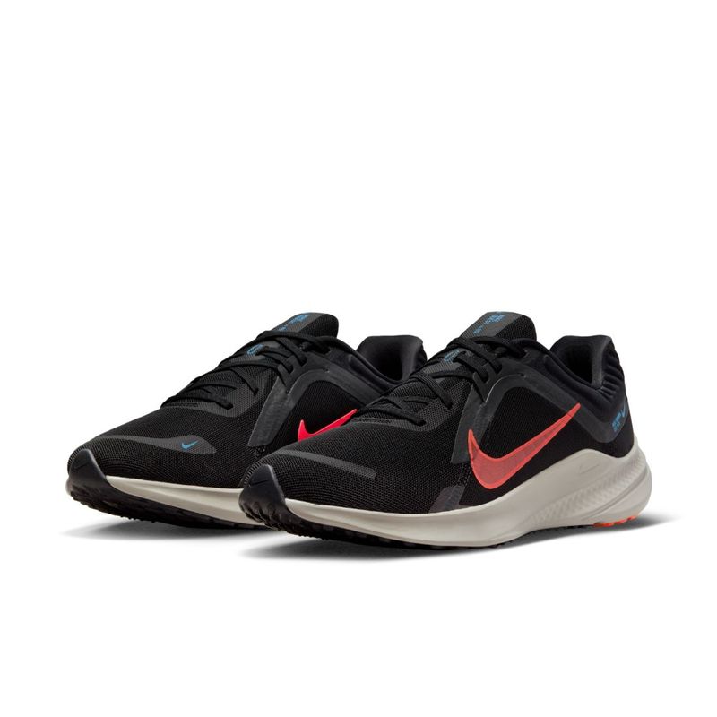 Tenis-nike-para-hombre-Nike-Quest-5-para-correr-color-negro.-Par-Alineados