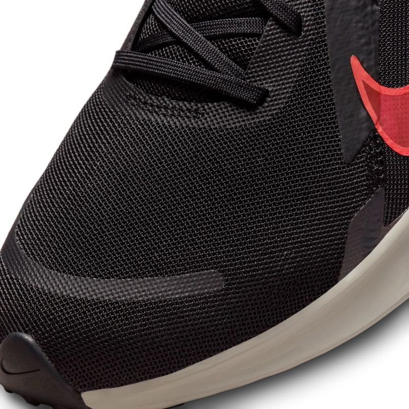 Tenis-nike-para-hombre-Nike-Quest-5-para-correr-color-negro.-Detalle-1