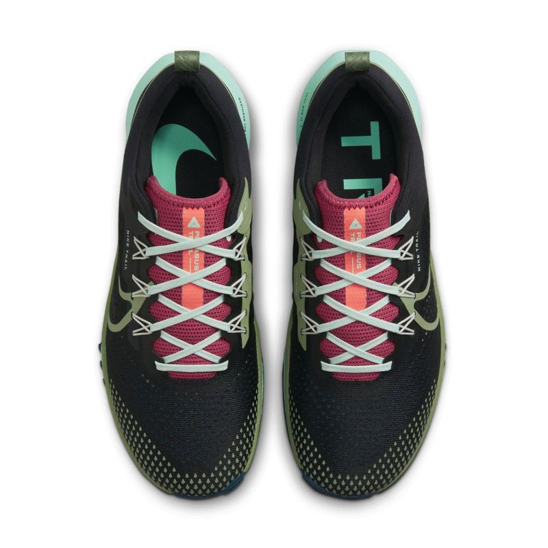Tenis-nike-para-hombre-Nike-React-Pegasus-Trail-4-para-correr-color-negro.-Capellada