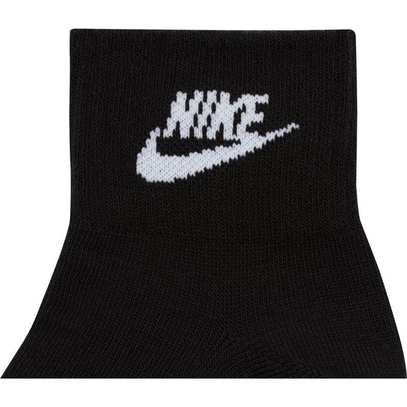 Medias-nike-para-hombre-U-Nk-Nsw-Everyday-Essential-para-moda-color-blanco.-Detalle-2
