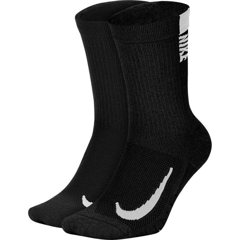 Medias-nike-para-hombre-U-Nk-Mltplier-Crw-2Pr-para-correr-color-blanco.-Sobre-Modelo