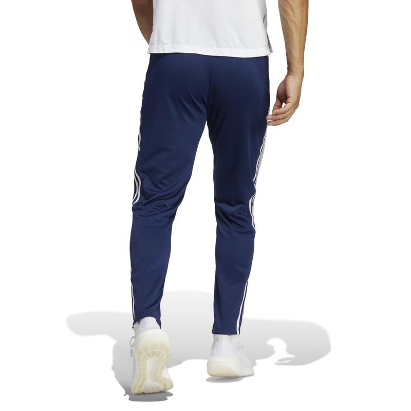 Pantalon-adidas-para-hombre-Tr-Es-Base-3Pt-para-entrenamiento-color-azul.-Reverso-Sobre-Modelo