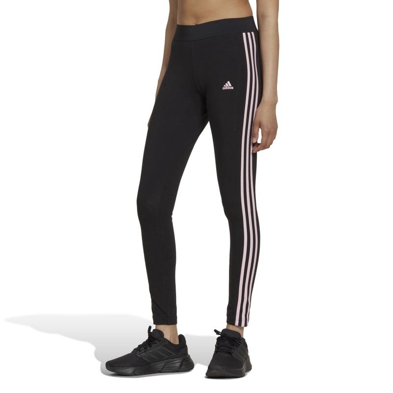 Licra-adidas-para-mujer-W-3S-Leg-para-moda-color-negro.-Frente-Sobre-Modelo
