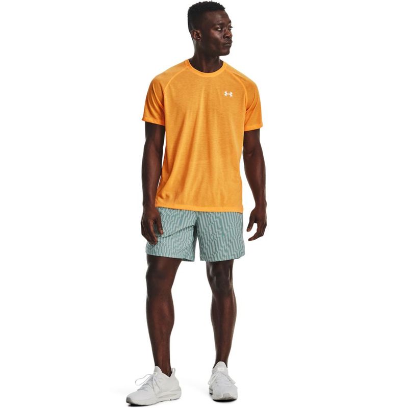 Camiseta-Manga-Corta-under-armour-para-hombre-Ua-Streaker-Tee-para-correr-color-naranja.-Outfit-Completo