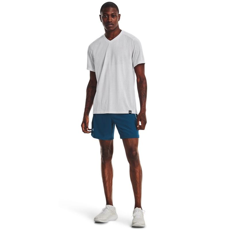 Pantaloneta-under-armour-para-hombre-Ua-Speedpocket-7-Short-para-correr-color-azul.-Outfit-Completo