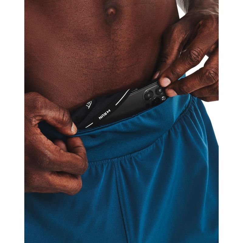 Pantaloneta-under-armour-para-hombre-Ua-Speedpocket-7-Short-para-correr-color-azul.-Bolsillo