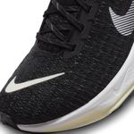 Tenis-nike-para-hombre-Nike-Zoomx-Invincible-Run-Fk-3-para-correr-color-negro.-Detalle-1