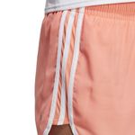 Pantaloneta-adidas-para-mujer-M20-Short-para-correr-color-naranja.-Detalle-2
