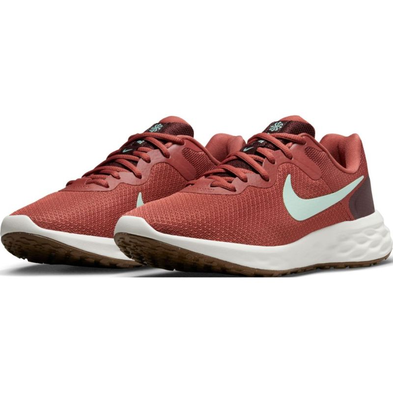 Tenis-nike-para-mujer-W-Nike-Revolution-6-Nn-para-correr-color-rosado.-Par-Alineados