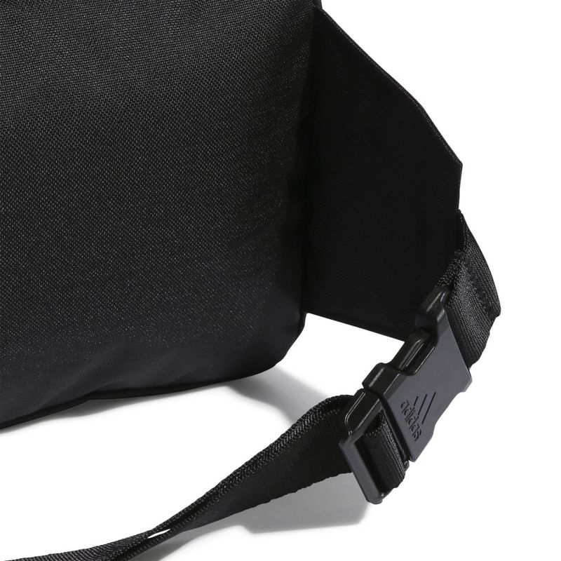 Canguro-adidas-para-hombre-Linear-X-Body-para-moda-color-negro.-Detalle-2