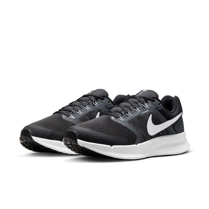 Tenis-nike-para-mujer-Run-Swift-3-para-correr-color-negro.-Par-Alineados