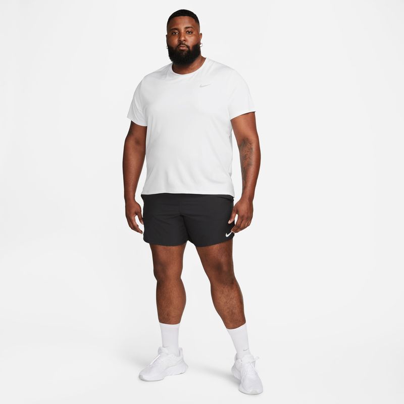 Camiseta-Manga-Corta-nike-para-hombre-M-Nk-Df-Miler-Ss-para-correr-color-blanco.-Detalle-Sobre-Modelo-3