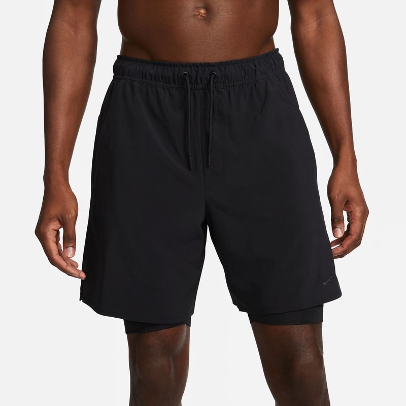 Pantaloneta-nike-para-hombre-M-Nk-Df-Unlimited-Wvn-7In-2In1-para-entrenamiento-color-negro.-Reverso-Sobre-Modelo