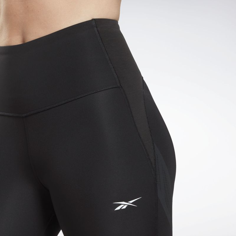Licra-reebok-para-mujer-Lux-Perform-Tight-para-entrenamiento-color-negro.-Detalle-Sobre-Modelo-3