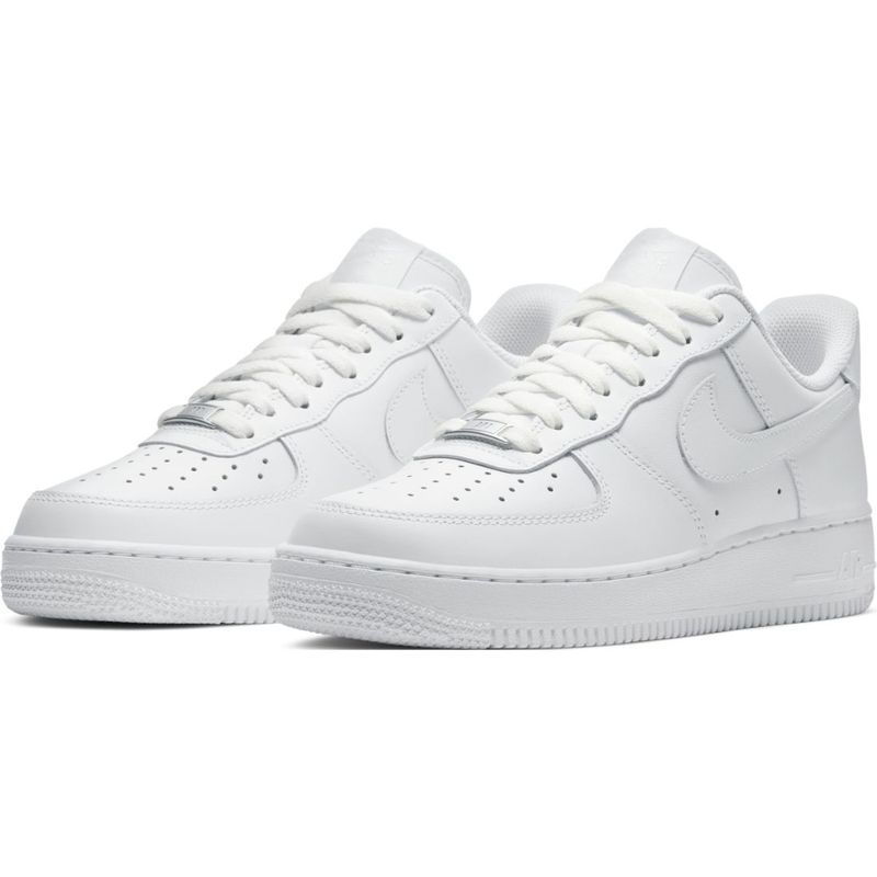 Tenis-nike-para-mujer-Wmns-Air-Force-1--07-Rec-para-moda-color-blanco.-Par-Alineados