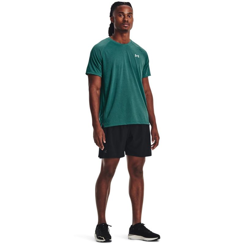 Pantaloneta-under-armour-para-hombre-Launch-Elite-7---Short-para-correr-color-negro.-Outfit-Completo