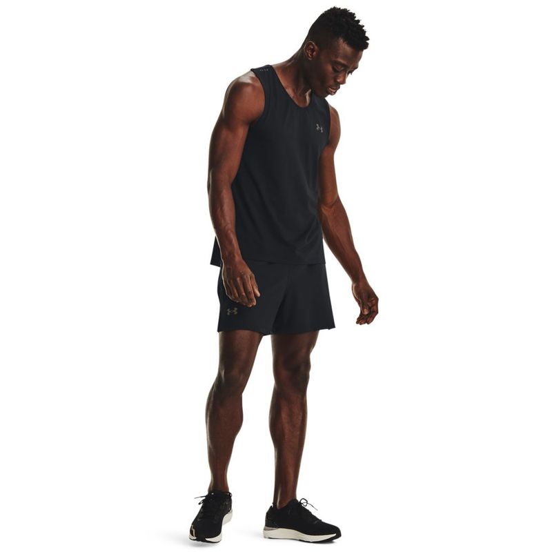 Pantaloneta-under-armour-para-hombre-Launch-Elite-5---Short-para-correr-color-negro.-Outfit-Completo