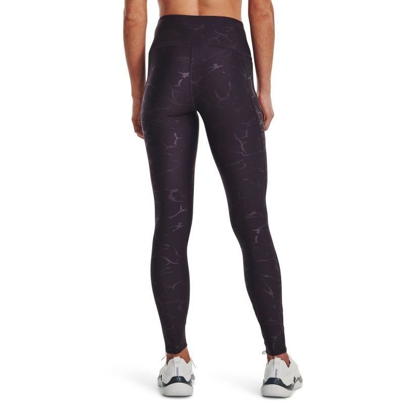 Licra-under-armour-para-mujer-Armour-Emboss-Legging-para-entrenamiento-color-morado.-Reverso-Sobre-Modelo