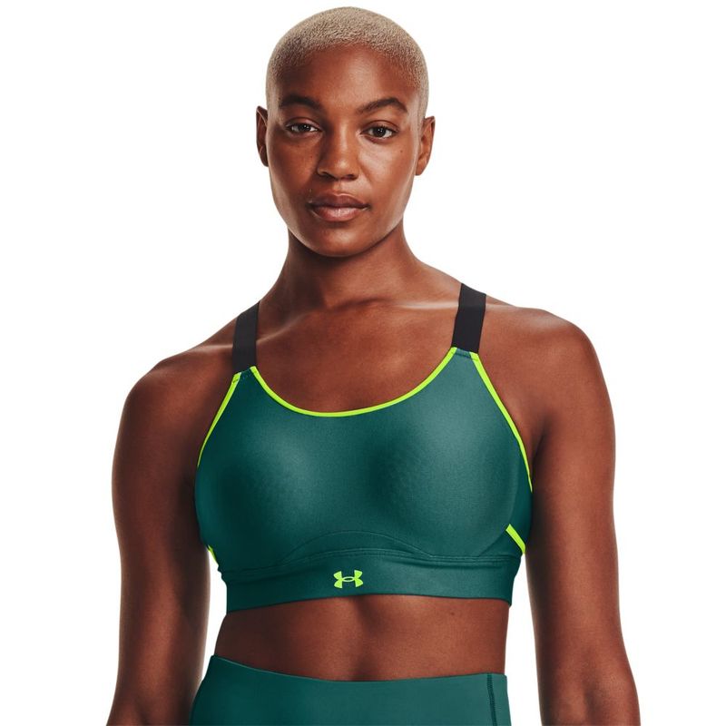 Top-under-armour-para-mujer-Ua-Infinity-Crossover-High-para-entrenamiento-color-verde.-Frente-Sobre-Modelo