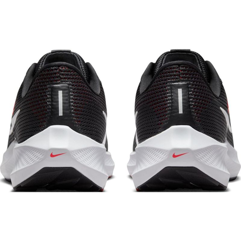 Tenis-nike-para-hombre-Nike-Air-Zoom-Pegasus-40-para-correr-color-negro.-Talon