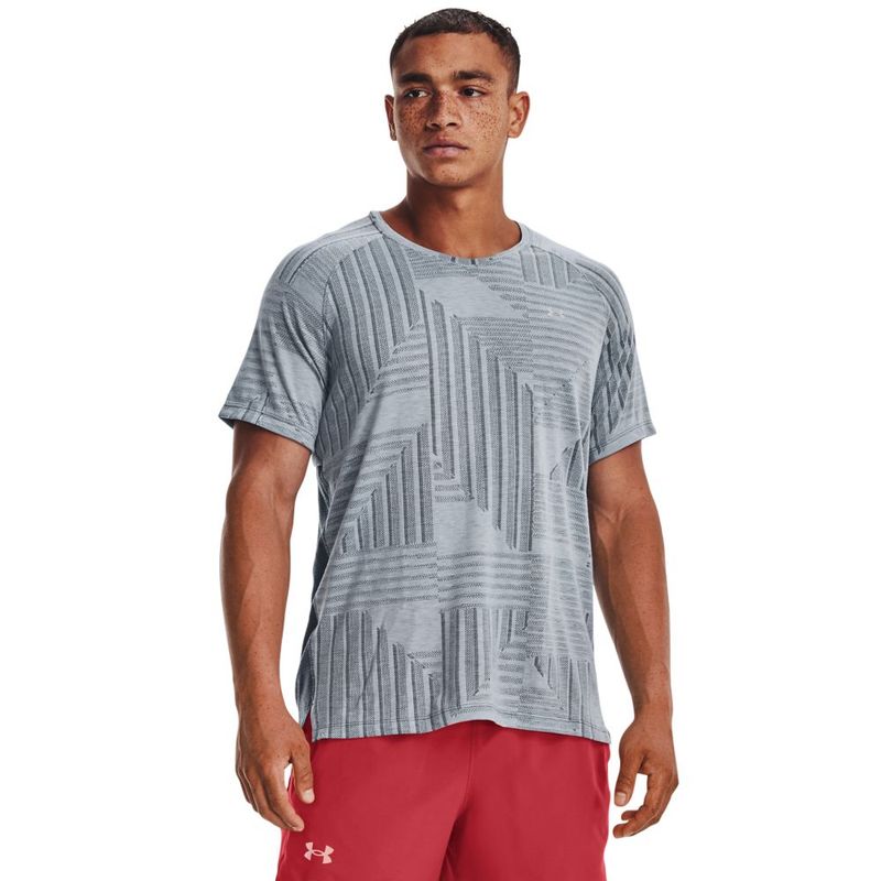Camiseta-Manga-Corta-under-armour-para-hombre-Ua-Streaker-Deco-Diamond-Ss-para-correr-color-azul.-Frente-Sobre-Modelo