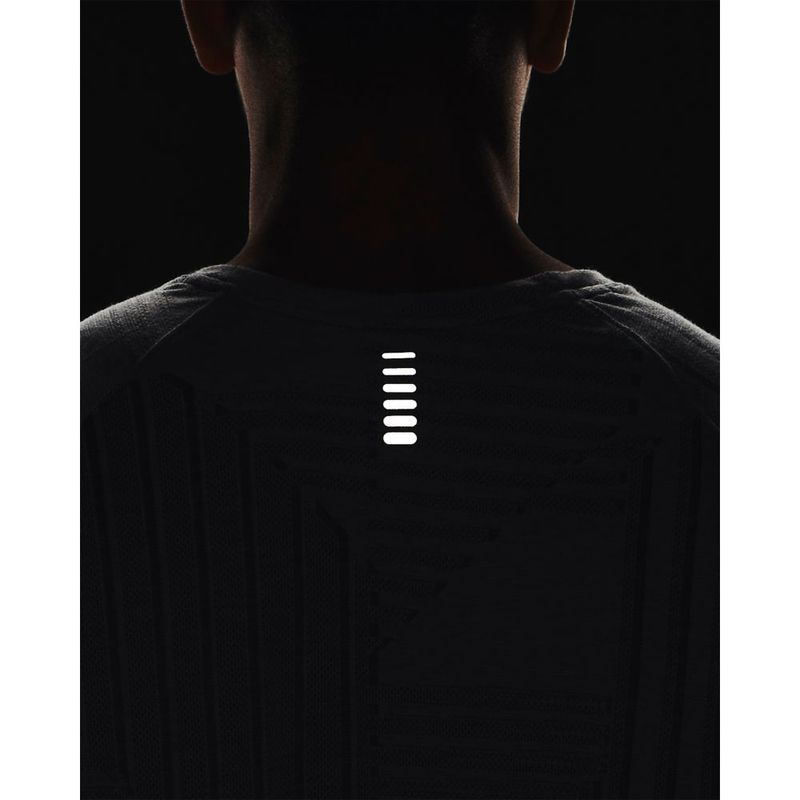 Camiseta-Manga-Corta-under-armour-para-hombre-Ua-Streaker-Deco-Diamond-Ss-para-correr-color-azul.-Reflectores