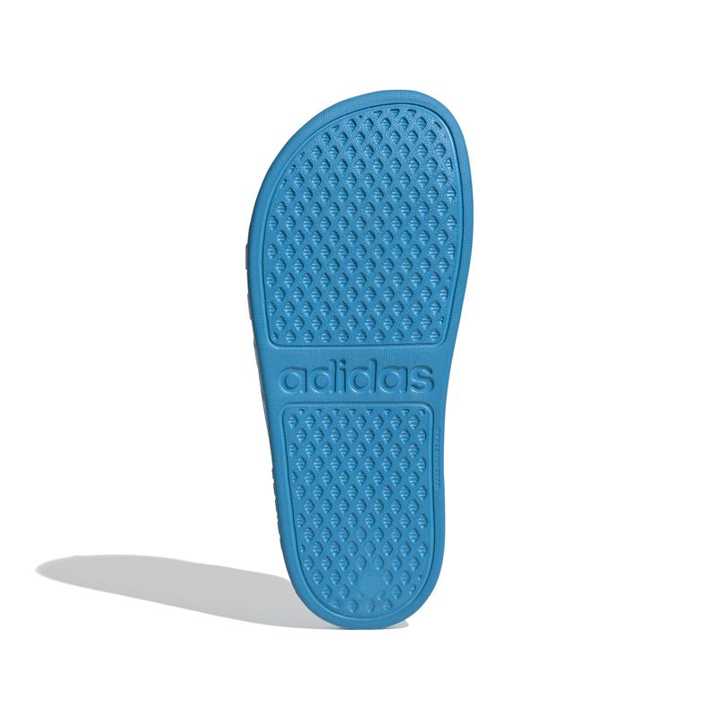 Sandalias-adidas-para-niño-Adilette-Aqua-K-para-natacion-color-azul.-Suela
