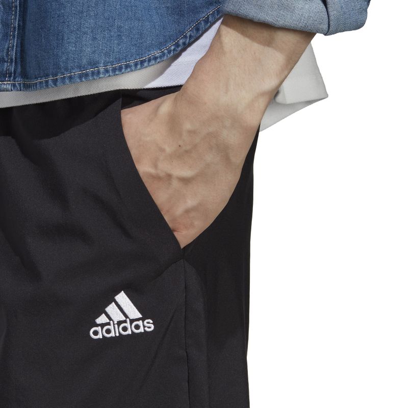 Pantaloneta-adidas-para-hombre-M-Sl-Chelsea-para-moda-color-negro.-Detalle-1