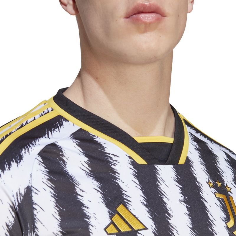 Camiseta-Manga-Corta-adidas-para-hombre-Juve-H-Jsy-para-futbol-color-negro.-Detalle-2