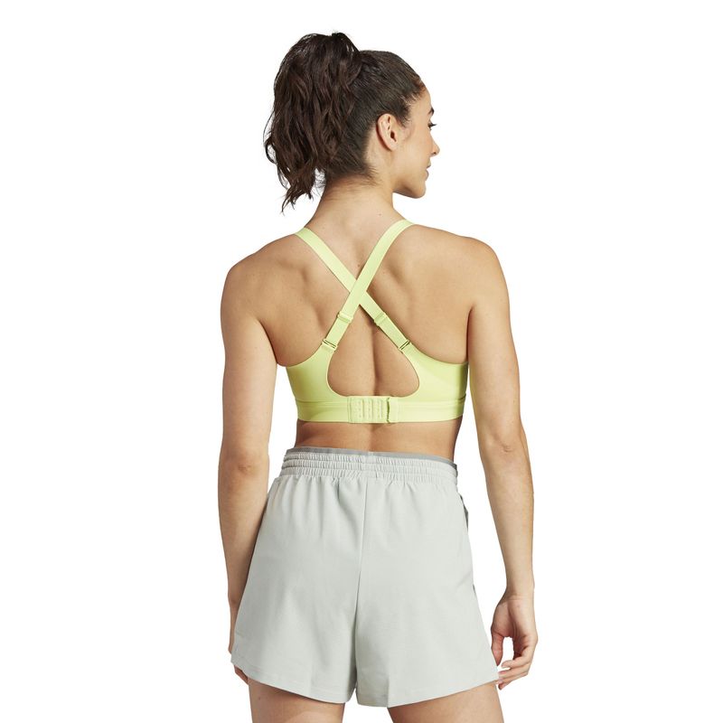 Top-adidas-para-mujer-Tlrdim-Lux-Hs-B-para-entrenamiento-color-verde.-Reverso-Sobre-Modelo
