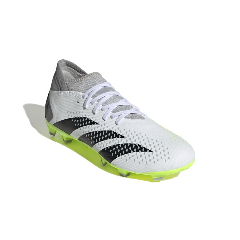 Guayos-adidas-para-hombre-Predator-Accuracy.3-para-futbol-color-verde.-Par-Alineados