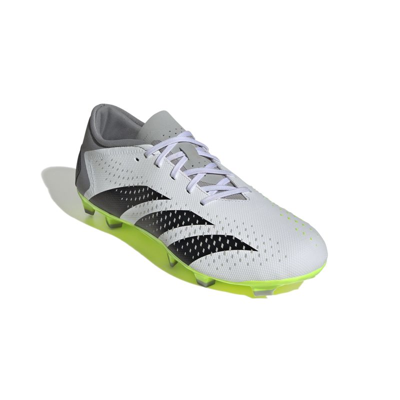 Guayos-adidas-para-hombre-Predator-Accuracy.3-para-futbol-color-blanco.-Par-Alineados