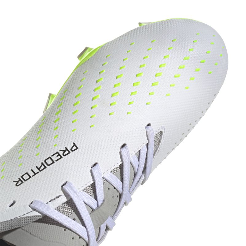 Guayos-adidas-para-hombre-Predator-Accuracy.3-para-futbol-color-blanco.-Detalle-2