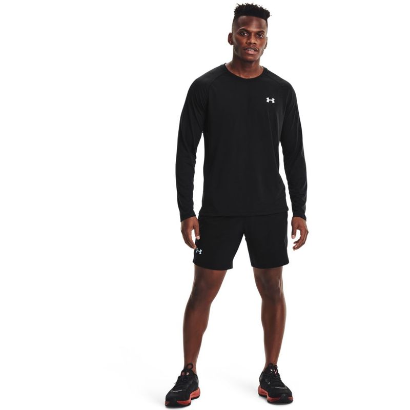 Camiseta-Manga-Larga-under-armour-para-hombre-Ua-Streaker-Long-Sleeve-para-correr-color-negro.-Outfit-Completo