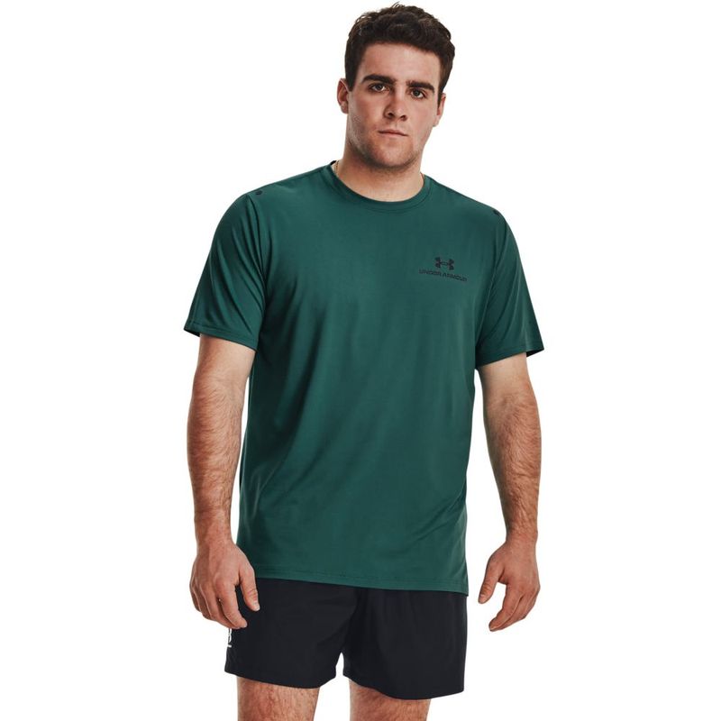 Camiseta-Manga-Corta-under-armour-para-hombre-Ua-Rush-Energy-Ss-para-entrenamiento-color-verde.-Frente-Sobre-Modelo