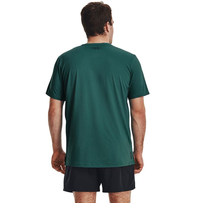 Camiseta-Manga-Corta-under-armour-para-hombre-Ua-Rush-Energy-Ss-para-entrenamiento-color-verde.-Reverso-Sobre-Modelo