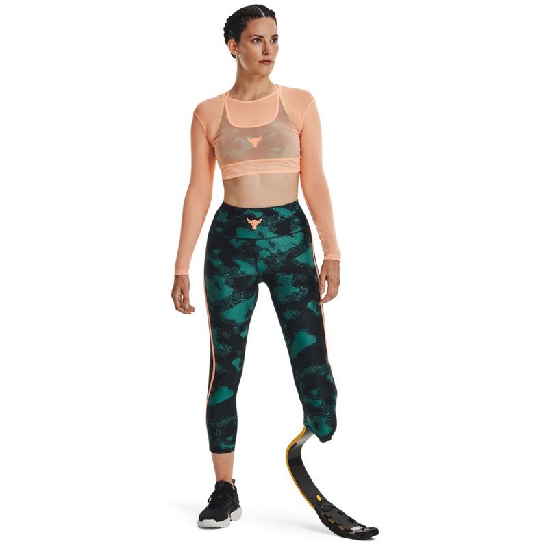 Licra-under-armour-para-mujer-Pjt-Rck-Hg-Pt-Ankl-Lg-Fam-Grn-para-entrenamiento-color-verde.-Modelo-In-Action