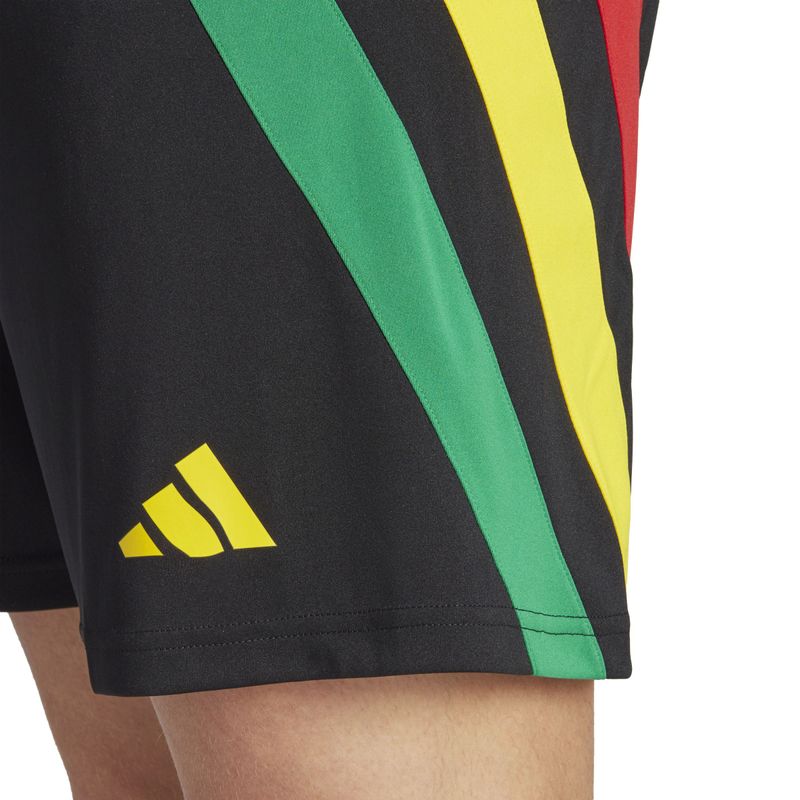 Pantaloneta-adidas-para-hombre-Fortore23-Sho-para-futbol-color-negro.-Detalle-1