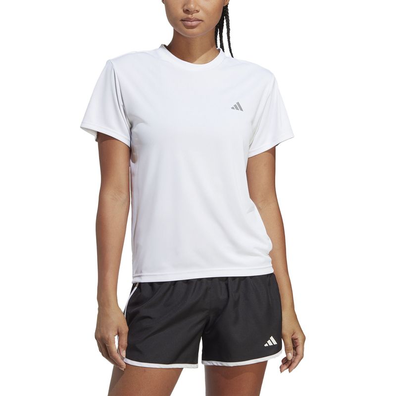 Camiseta-Manga-Corta-adidas-para-mujer-Run-It-Tee-para-correr-color-blanco.-Zoom-Frontal-Sobre-Modelo