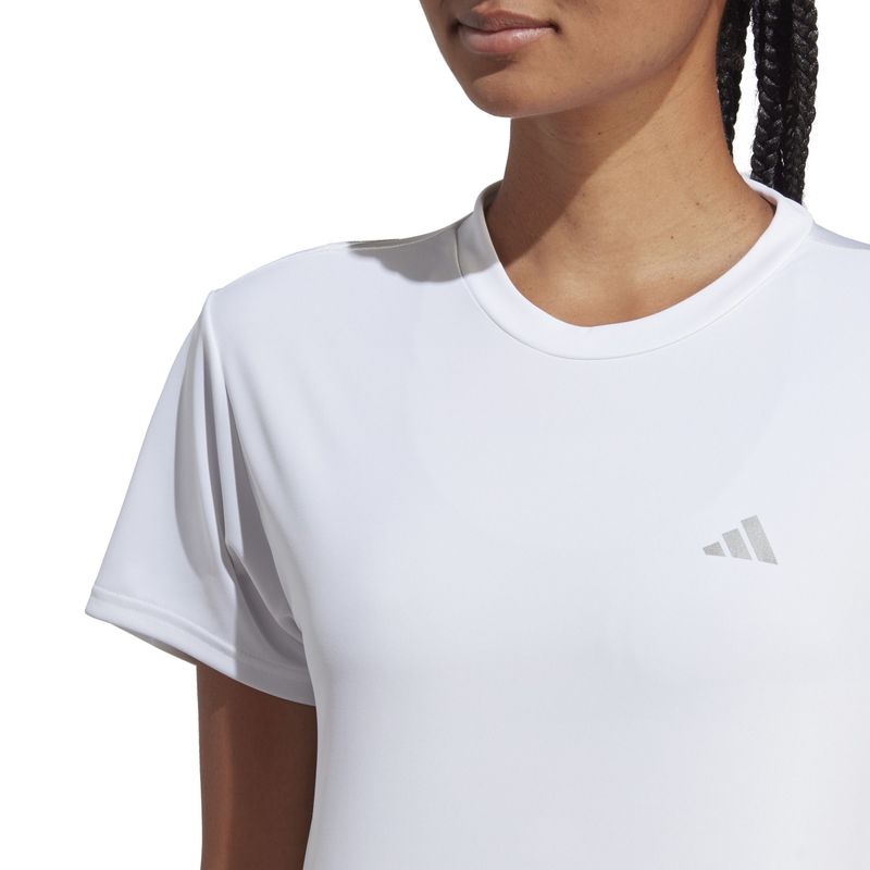 Camiseta-Manga-Corta-adidas-para-mujer-Run-It-Tee-para-correr-color-blanco.-Detalle-3