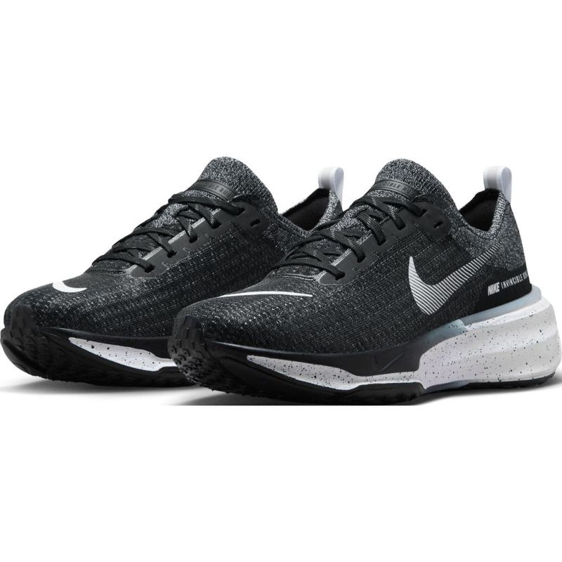 Tenis-nike-para-hombre-Nike-Zoomx-Invincible-Run-Fk-3-para-correr-color-negro.-Par-Alineados