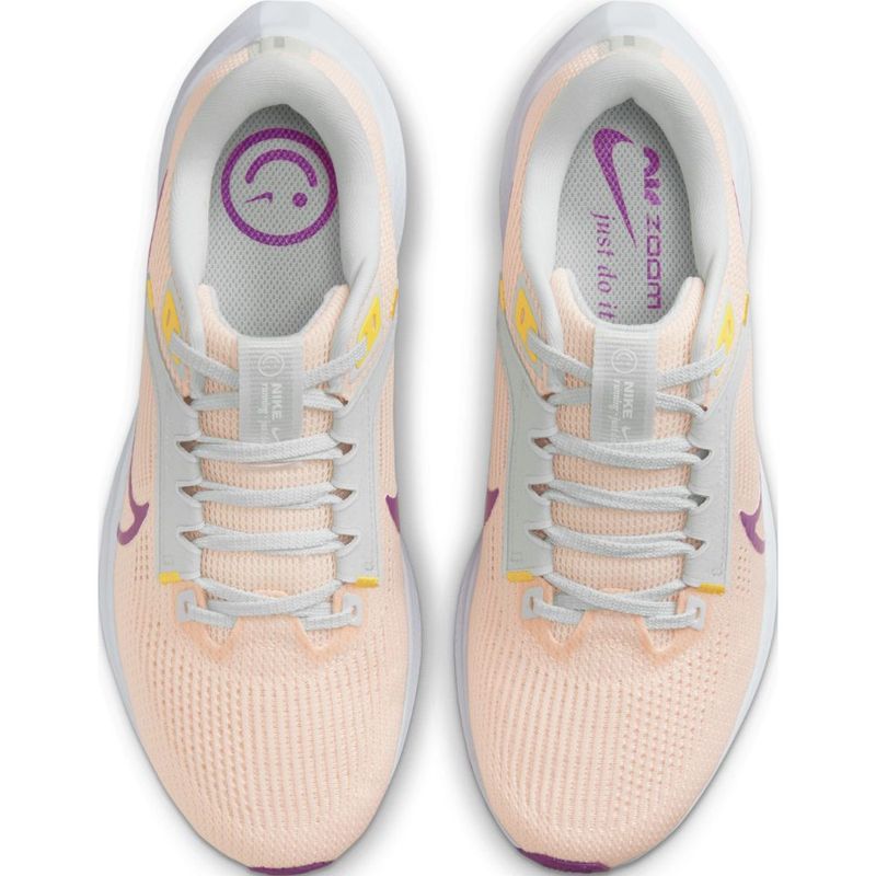 Tenis-nike-para-mujer-W-Nike-Air-Zoom-Pegasus-40-para-correr-color-naranja.-Capellada