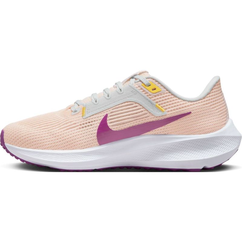 Tenis-nike-para-mujer-W-Nike-Air-Zoom-Pegasus-40-para-correr-color-naranja.-Lateral-Interna-Derecha