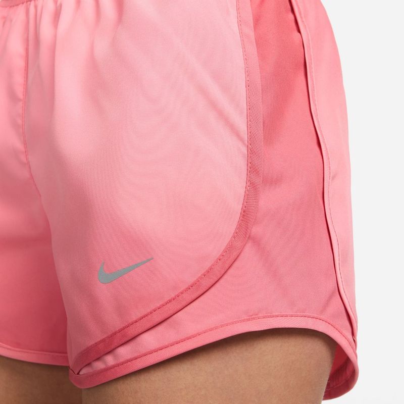 Pantaloneta-nike-para-mujer-W-Tempo-Short-Swsh-Prnt-para-correr-color-rosado.-Detalle-2