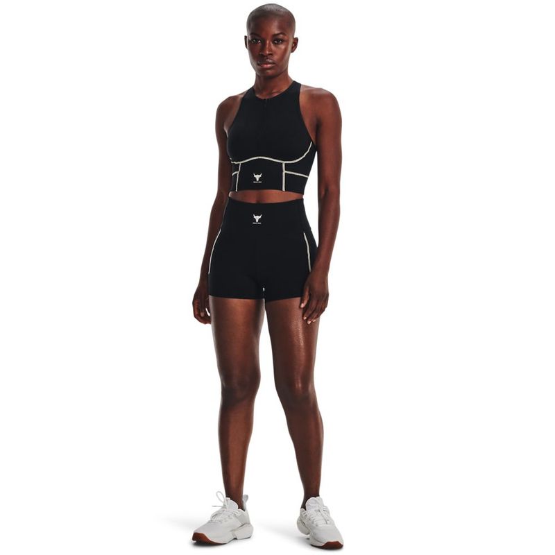 Pantaloneta-under-armour-para-mujer-Pjt-Rock-Meridian-Short-para-entrenamiento-color-negro.-Outfit-Completo