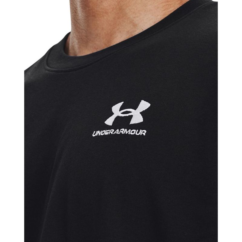 Camiseta-Manga-Sisa-under-armour-para-hombre-Ua-M-Logo-Emb-Heavyweight-Ss-para-entrenamiento-color-negro.-Cuello
