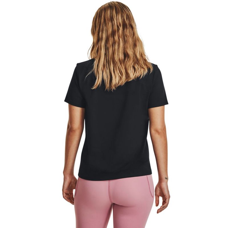 Camiseta-Manga-Corta-under-armour-para-mujer-Meridian-Ss-para-entrenamiento-color-negro.-Reverso-Sobre-Modelo
